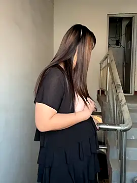 weiww1995 online show from 23, 12, 2025