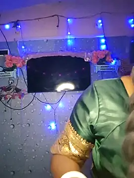 Snapshot of Sweet-Maddlina chatting on 8, 5, 2026 Sweet-Maddlina online show from 8, 5, 2026