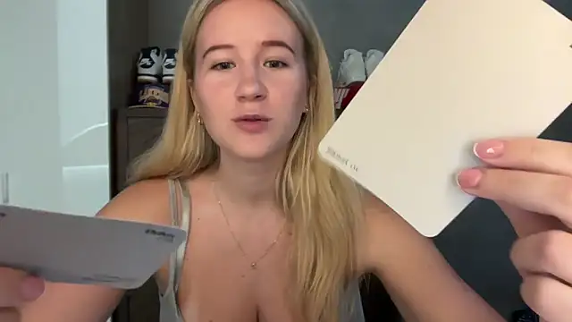 Snapshot of itssosierra chatting on 12, 5, 2026 itssosierra online show from 12, 5, 2026