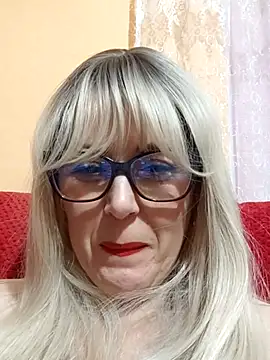 Amelialove42 online show from 13, 11, 2025