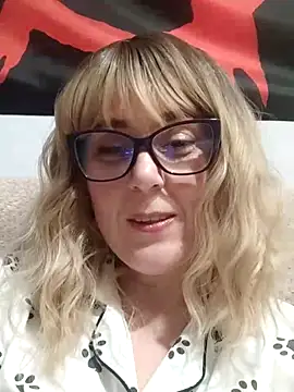 Amelialove42 online show from 18, 3, 2026