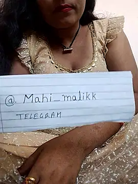 Snapshot of mahi_malikk chatting on 18, 10, 2025 mahi malikk online show from 18, 10, 2025