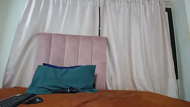 Snapshot of Kelly-001 chatting on 15, 4, 2026 Kelly-001 online show from 15, 4, 2026