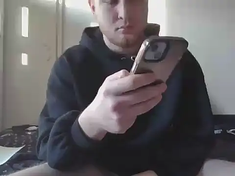 Snapshot of grantttt56 chatting on 16, 4, 2026 grantttt56 online show from 16, 4, 2026