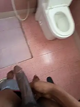 Snapshot of vi25vofgg chatting on 24, 11, 2025 vi25vofgg online show from 24, 11, 2025