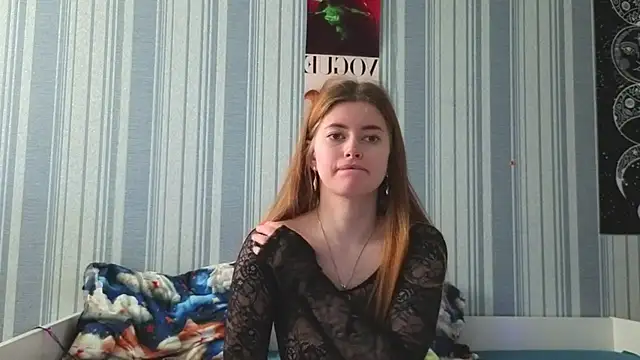 Snapshot of EmiliaCouple chatting on 19, 5, 2026 EmiliaCouple online show from 19, 5, 2026