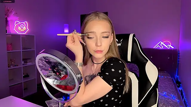 EvaPeace online show from 22, 3, 2026