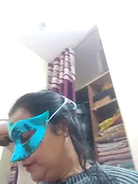 Honey-26 online show from 15, 12, 2025