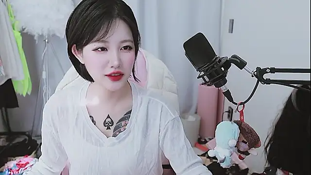 Snapshot of MISA_02 chatting on 2, 6, 2026 MISA 02 online show from 2, 6, 2026