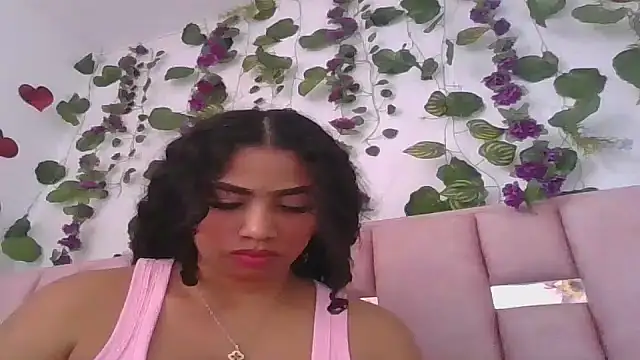 Snapshot of abby_moss_2 chatting on 29, 4, 2026 abby moss 2 online show from 29, 4, 2026