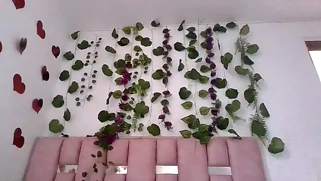 Snapshot of abby_moss_2 chatting on 22, 5, 2026 abby moss 2 online show from 22, 5, 2026