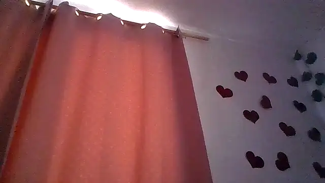 Snapshot of abby_moss_2 chatting on 2, 6, 2026 abby moss 2 online show from 2, 6, 2026