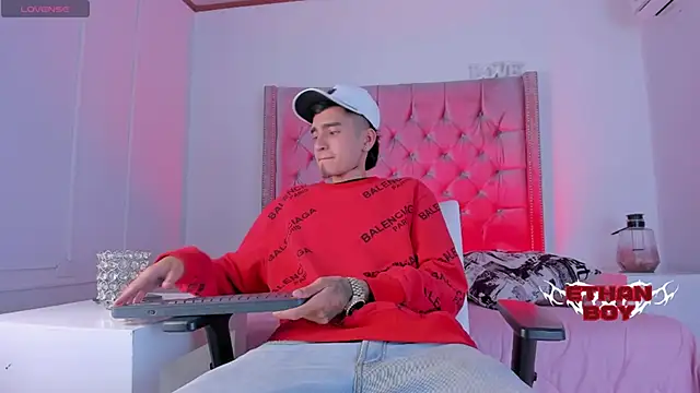 Snapshot of Ethan_Boy_ chatting on 2, 12, 2025 Ethan Boy online show from 2, 12, 2025
