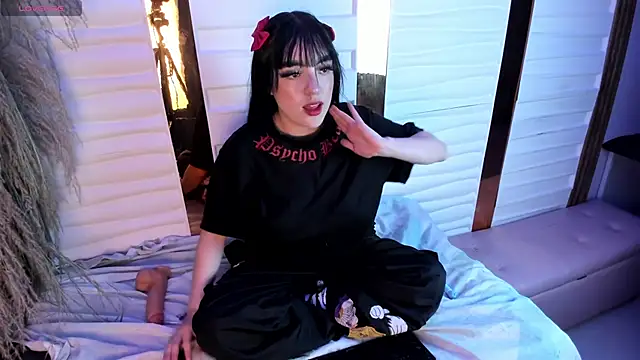 bubble  angel   online show from 18, 11, 2025