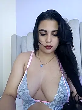 Snapshot of shainadavis chatting on 27, 10, 2025 shainadavis online show from 27, 10, 2025