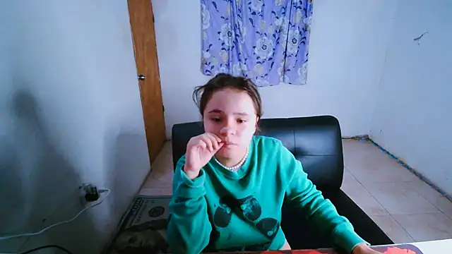 SweetRabbit29 online show from 11, 6, 2026