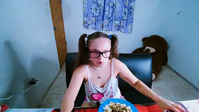 SweetRabbit29 online show from 12, 7, 2026