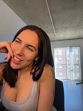 Lolathebaddie online show from 23, 2, 2026