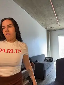 Lolathebaddie online show from 8, 4, 2026