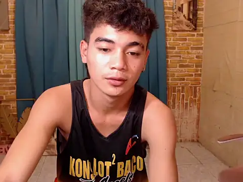 Snapshot of boy_raphael chatting on 31, 10, 2025 boy raphael online show from 31, 10, 2025