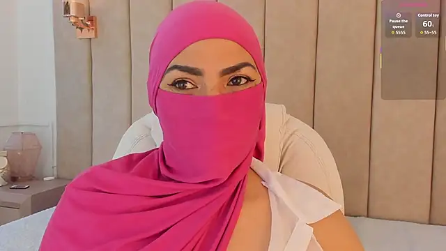  naylaa  online show from 17, 12, 2025