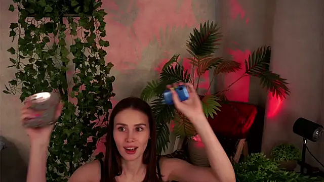 Snapshot of MonetLeitman chatting on 8, 5, 2026 MonetLeitman online show from 8, 5, 2026