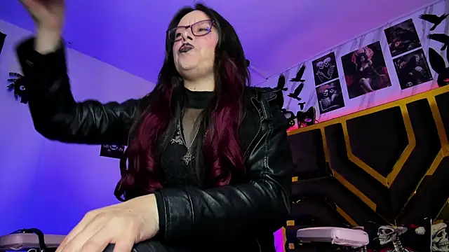 Evangelinejoness  online show from 13, 1, 2026