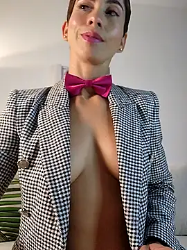 Alice Barry online show from 7, 1, 2026