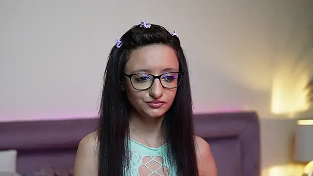 JoelleApril online show from 19, 11, 2025