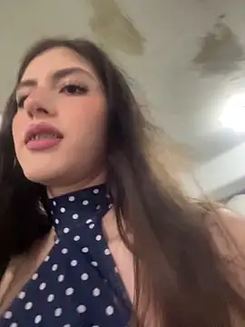 Snapshot of AlessiaLuxx chatting on 25, 3, 2026 AlessiaLuxx online show from 25, 3, 2026