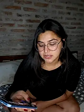 morenalatinaa online show from 12, 3, 2026