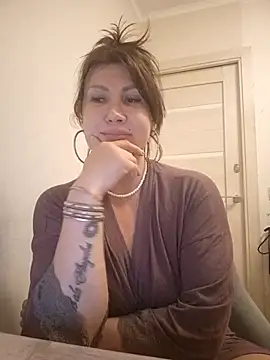 Ambika beauty online show from 5, 12, 2025