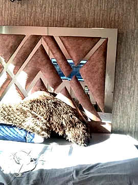 LunaMoore Pink online show from 7, 11, 2025