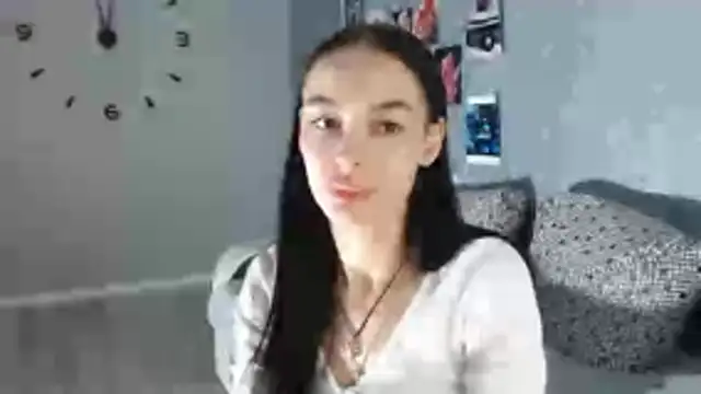 Daphne Darkthorn online show from 27, 10, 2025