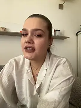 xSlavicDollx online show from 19, 10, 2025