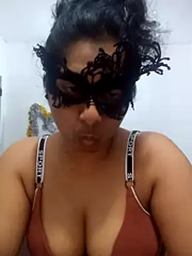 Expose Queen online show from 24, 5, 2026
