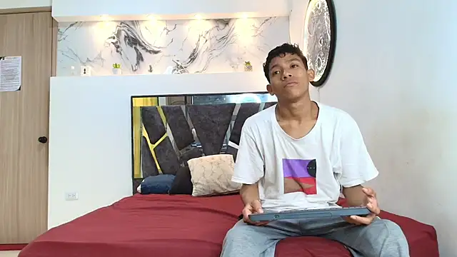 PYCS BOYS online show from 28, 10, 2025