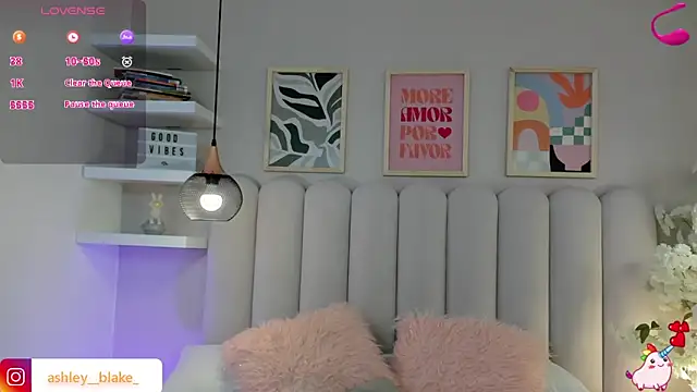 Isabella  gonzalez  online show from 2, 12, 2025