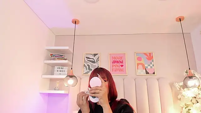 Isabella  gonzalez  online show from 15, 12, 2025