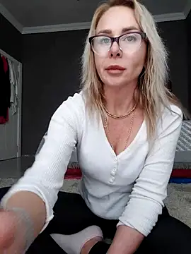 ElenabonyX online show from 10, 1, 2026