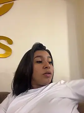 Snapshot of AlyssaRay chatting on 11, 5, 2026 AlyssaRay online show from 11, 5, 2026