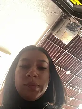 Snapshot of AlyssaRay chatting on 12, 5, 2026 AlyssaRay online show from 12, 5, 2026