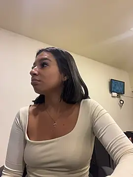 Snapshot of AlyssaRay chatting on 18, 5, 2026 AlyssaRay online show from 18, 5, 2026