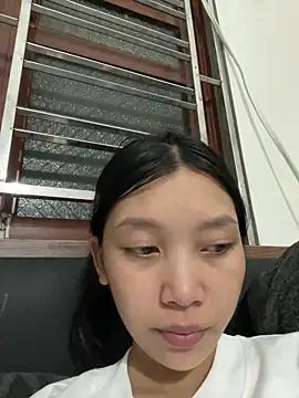 Snapshot of linh-lan1 chatting on 17, 6, 2026 linh-lan1 online show from 17, 6, 2026