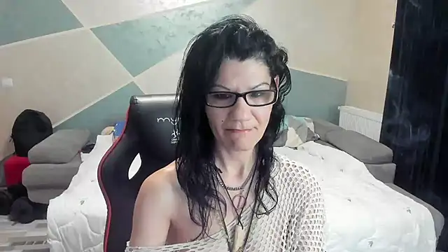 SweetSin40 online show from 13, 3, 2026