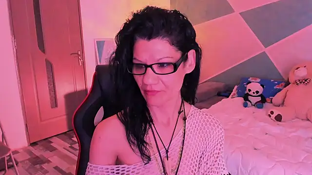 Snapshot of SweetSin40 chatting on 24, 4, 2026 SweetSin40 online show from 24, 4, 2026