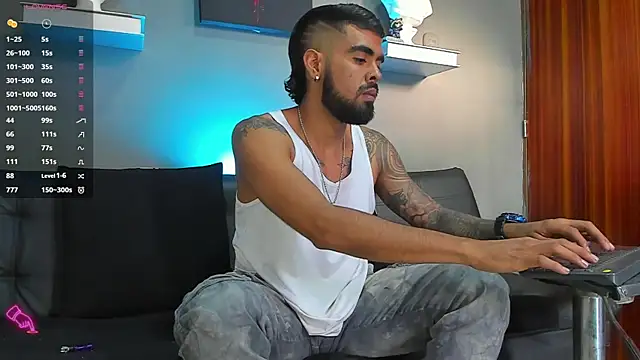 Snapshot of black_kameron_ chatting on 28, 10, 2025 black kameron  online show from 28, 10, 2025