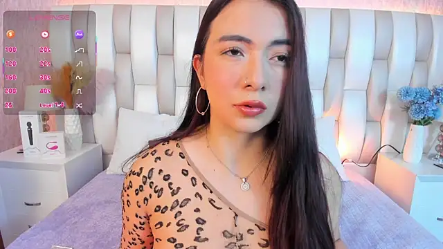 Ari lynn  online show from 17, 12, 2025