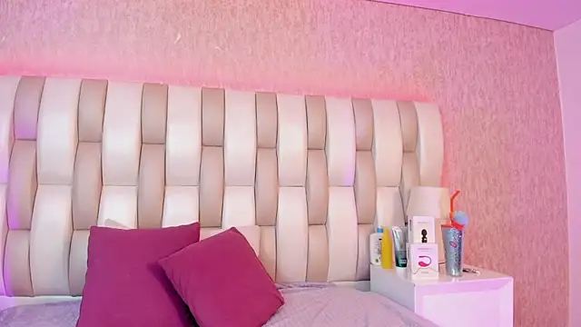 Ari lynn  online show from 13, 2, 2026