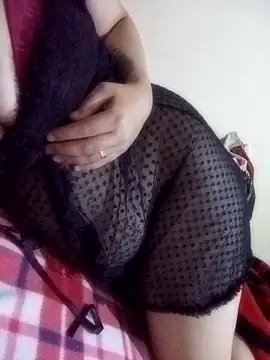 Mia-mrocia online show from 24, 10, 2025